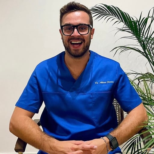 Dr. Alberto  Ferrero 